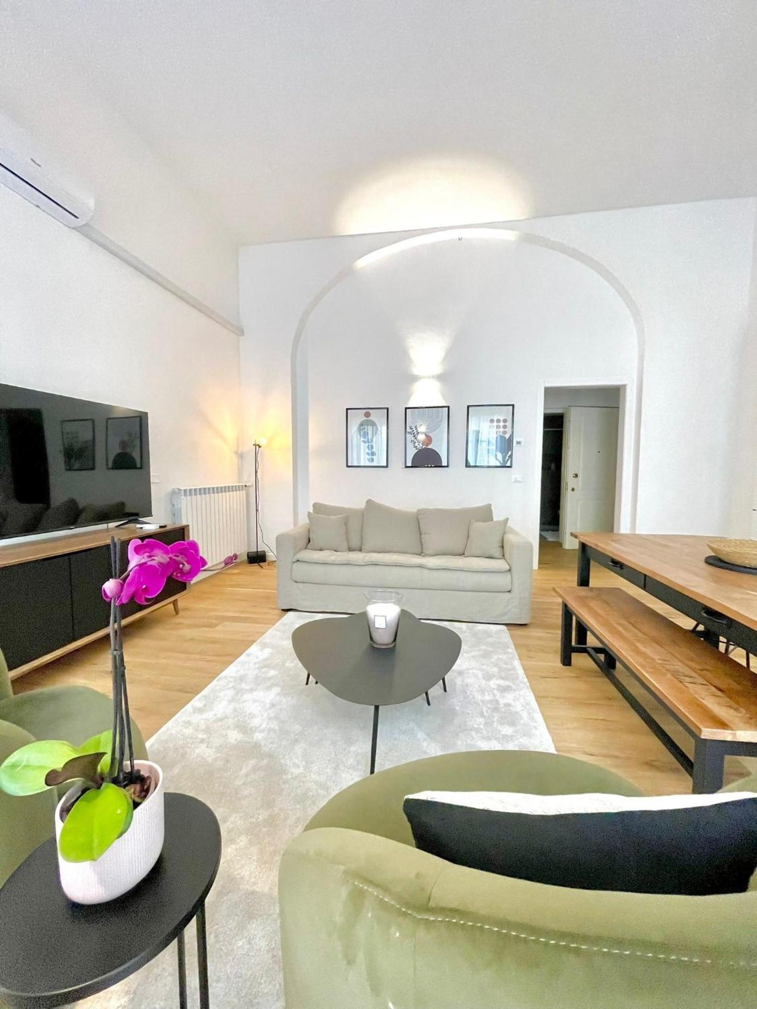 I Marmi New Royal Design Apartment Ливорно Екстериор снимка